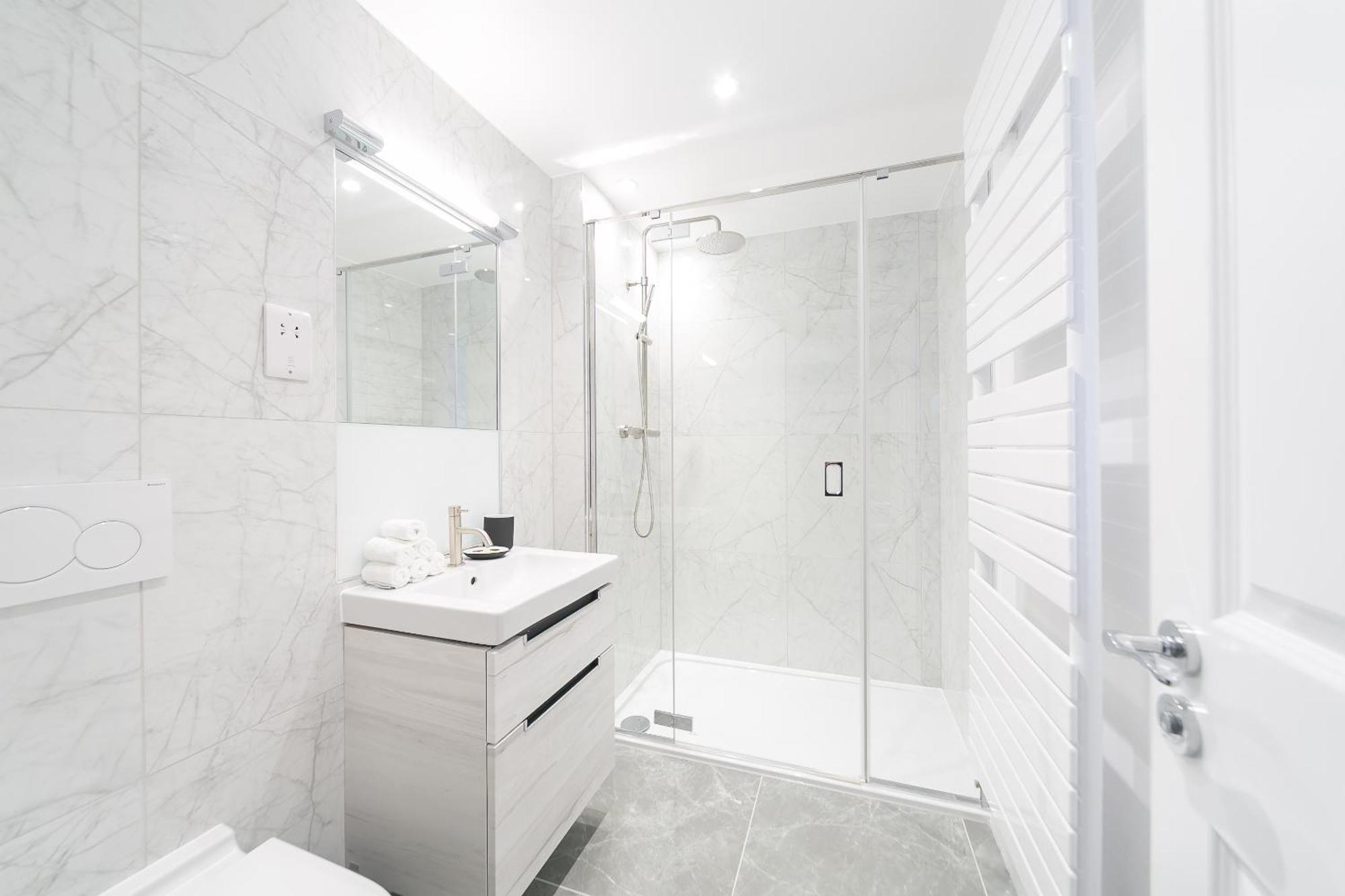 Urban Chic - Drury Apartment Лондон Екстериор снимка